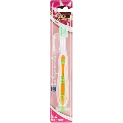 Зубная щетка для детей от 3-х до 6 лет «оранжевая» Babycoccole Kids 3-6 Toothbrush