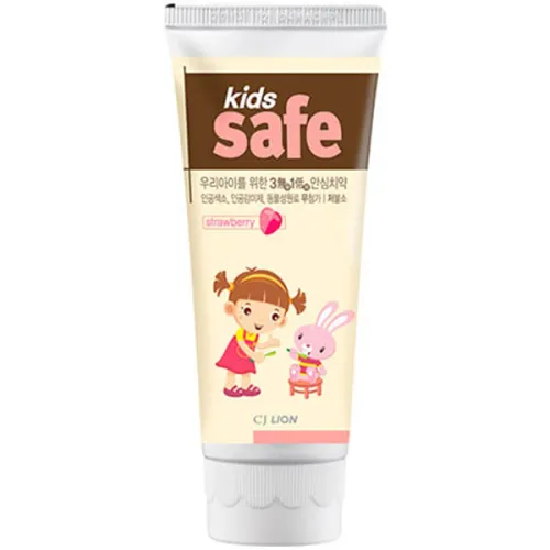 Дитяча зубна паста «полуниця» CJ Lion Kids Safe Toothpaste Strawberry, 90 г.