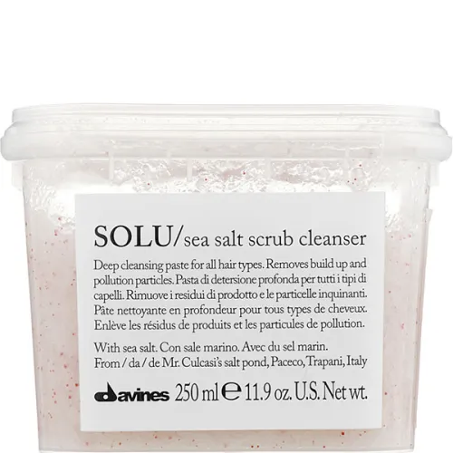 Очищающая паста-скраб Davines Solu Sea Salt Scrub Cleanser с морской солью для всех типов волос, 250 мл.